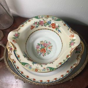 Vintage Kingsly by KPM Porcelain Gravy boat with Attached Underplate